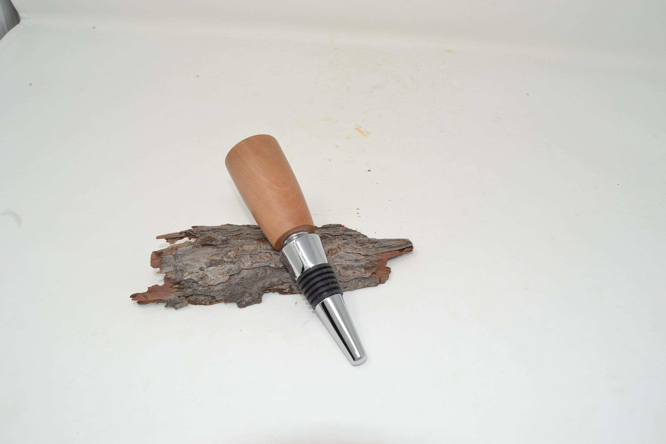 Holz Flaschenverschluss mit Korkenzieher aus Birne