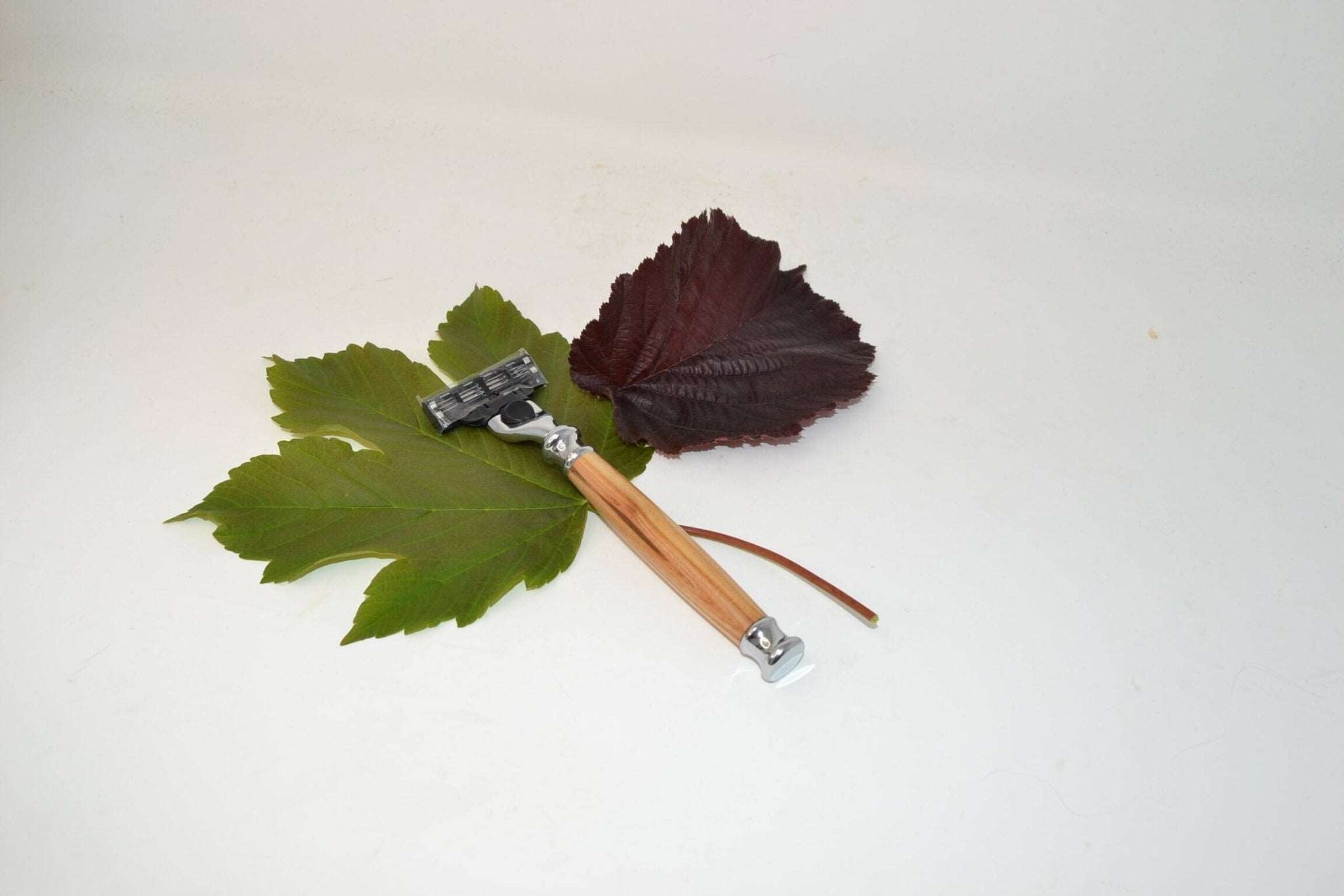 Holz Nassrasierer aus Wildkirschenholz