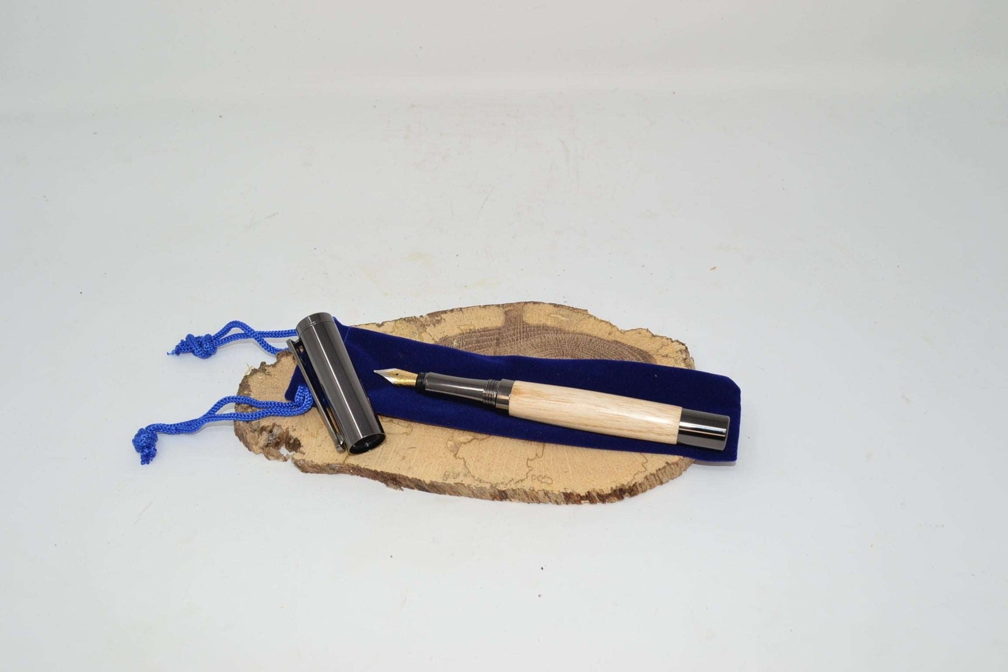 Holzfüllfeder Esche