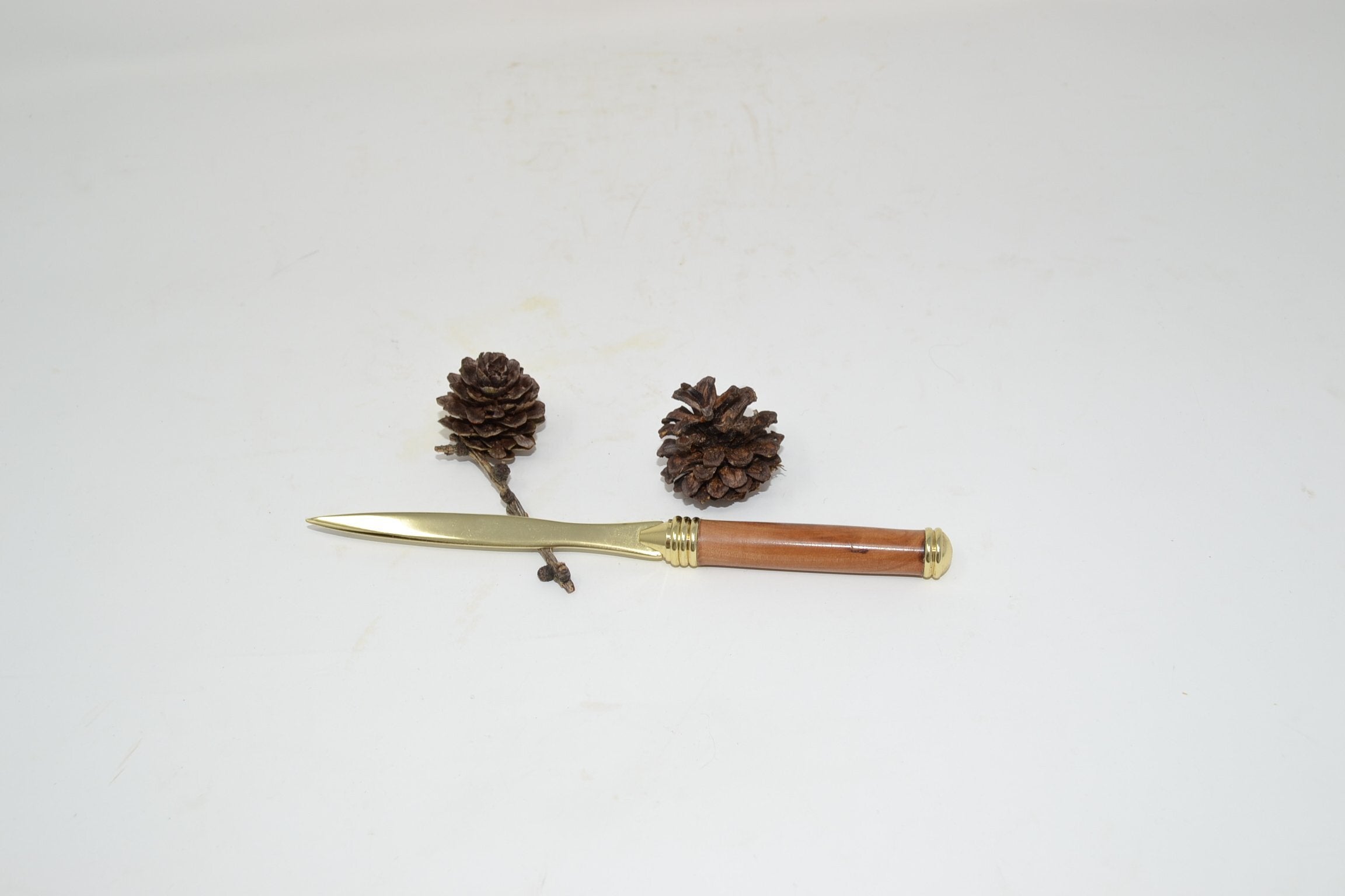 Holz Brieföffner aus Apfelholz vergoldet