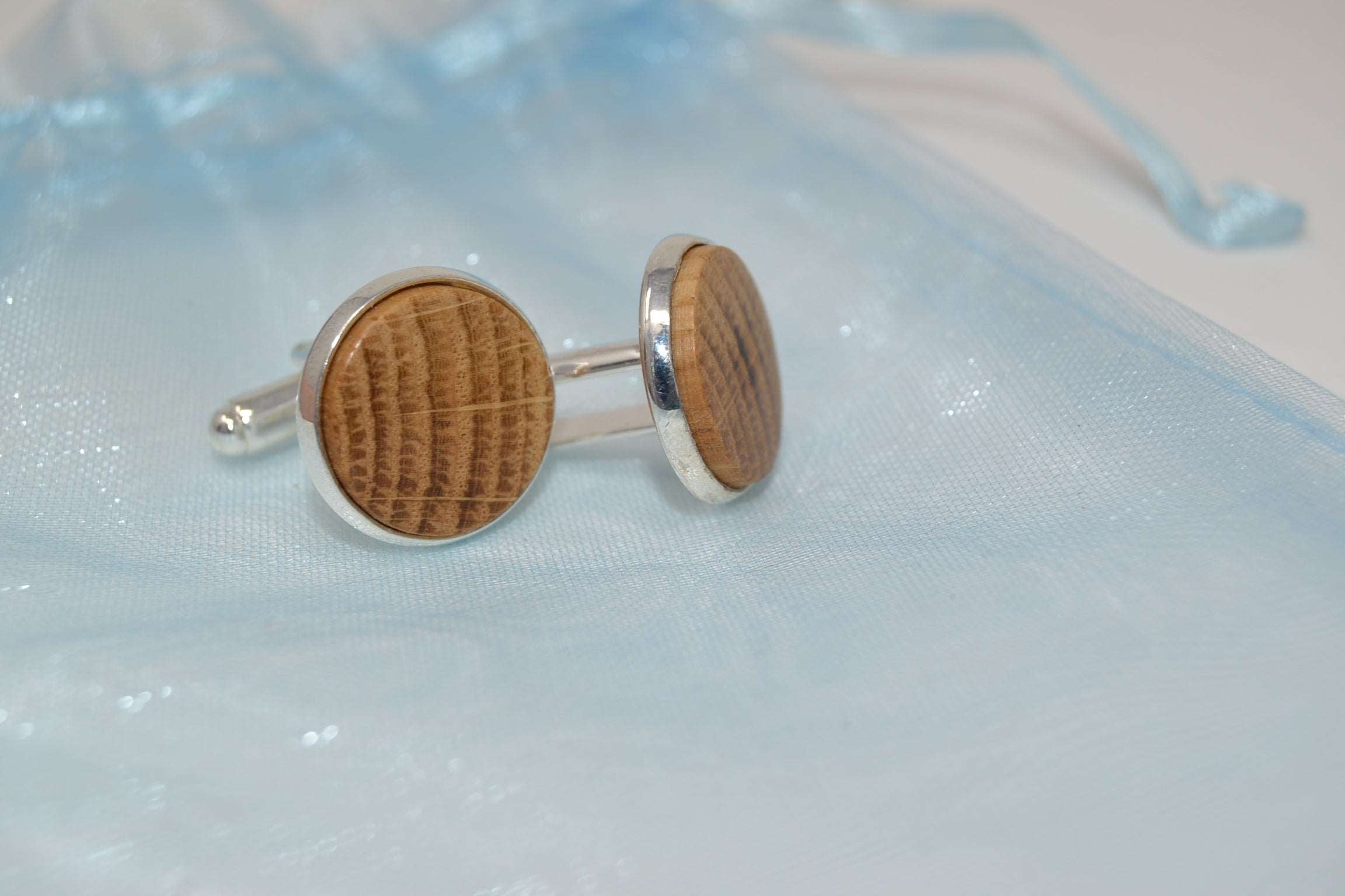 Holz Manschettenknöpfe Eiche handmade 1,6 cm