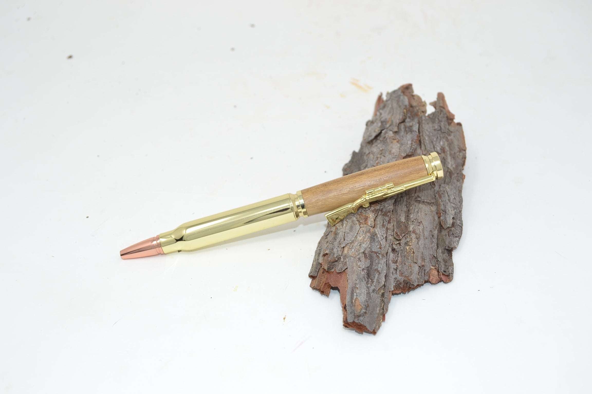 Holzkugelschreiber aus Robinie