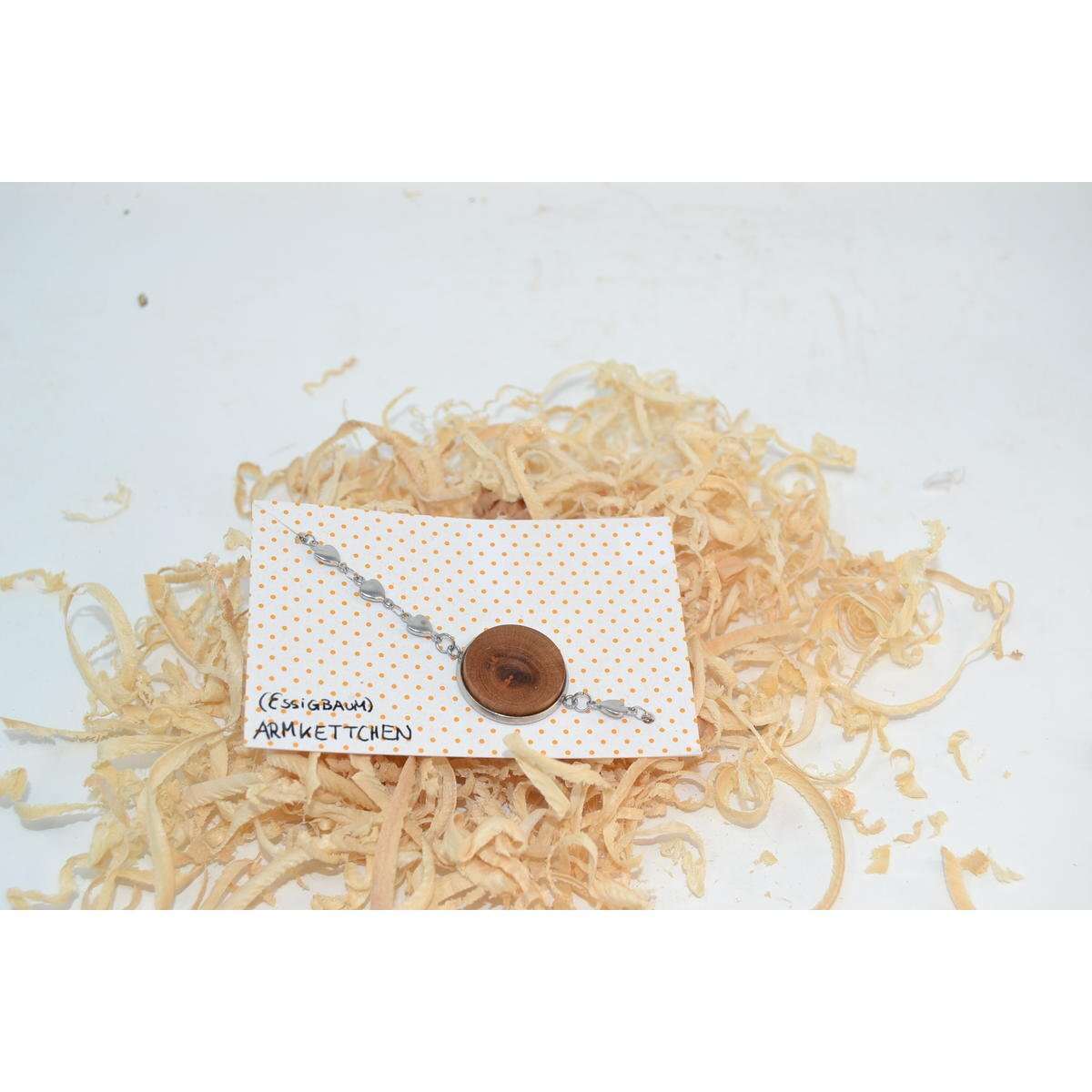 Armband aus Essigbaum