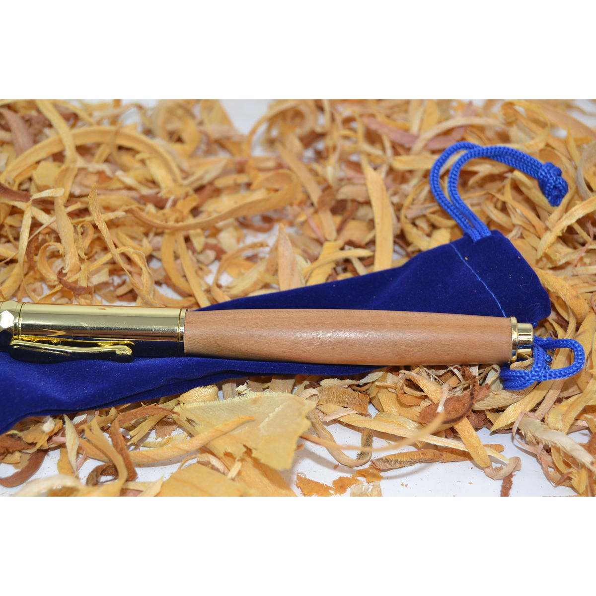 Holzfüllfeder Kirsche Magnetkappe Handarbeit