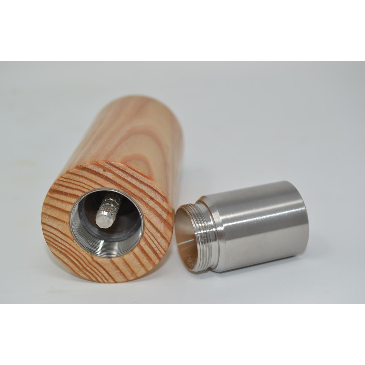 Holz Einhandmühle aus Lärchenholz