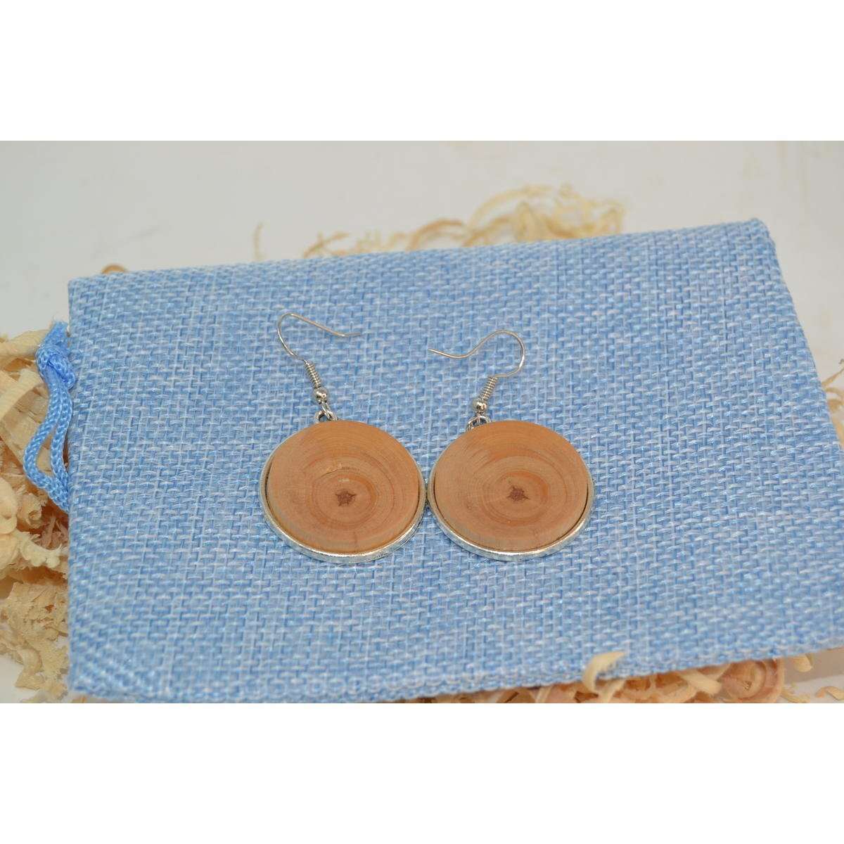 Holzohrringe aus Zirbenholz