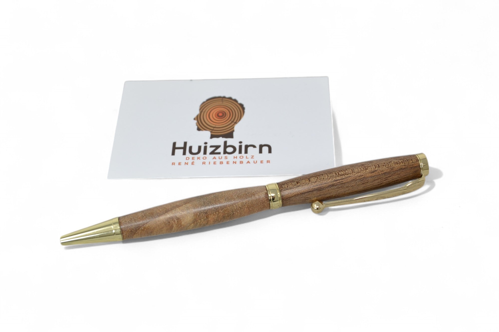 Gedrechselter Kugelschreiber aus Walnuss