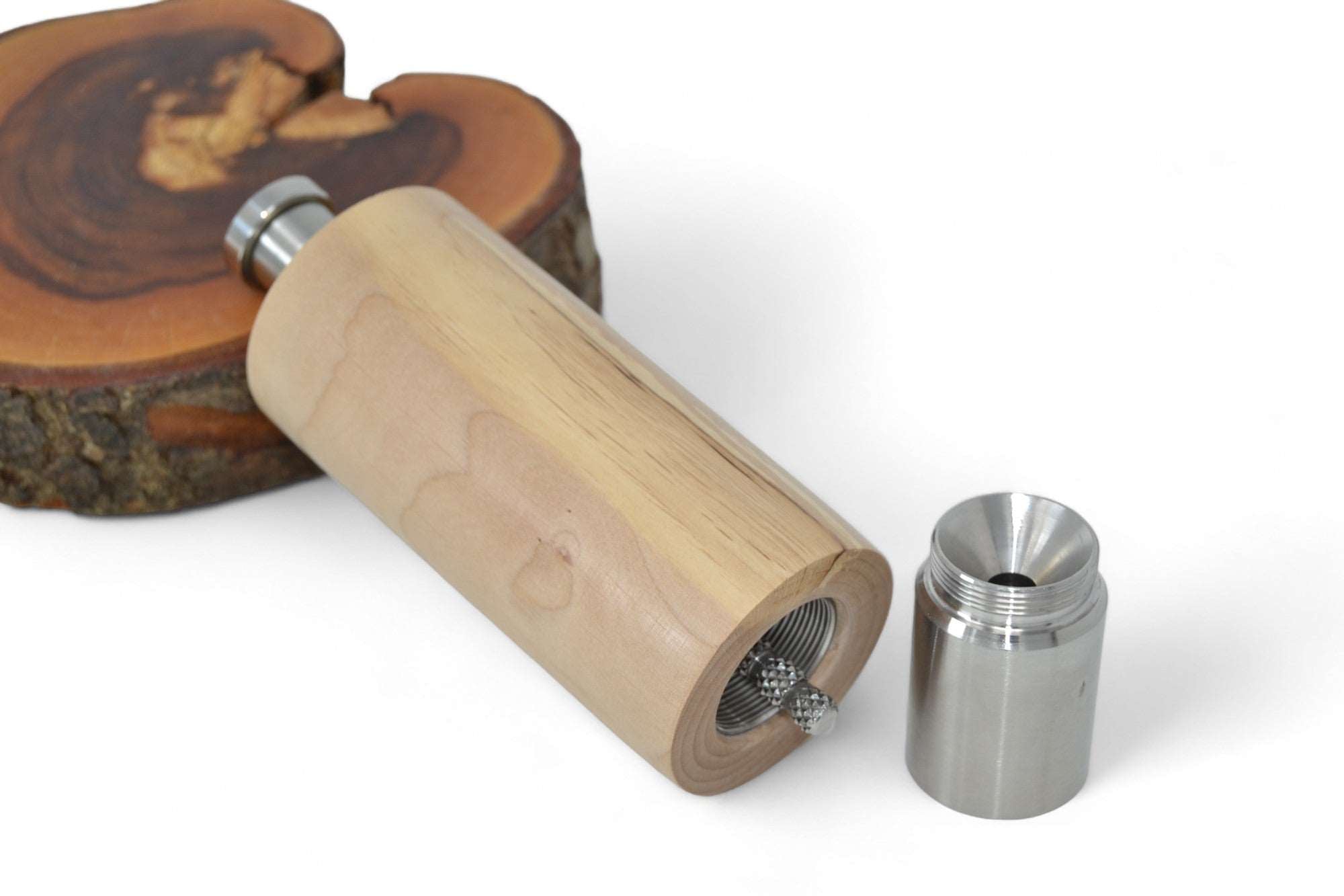 Holz Einhandmühle aus Haselnuss