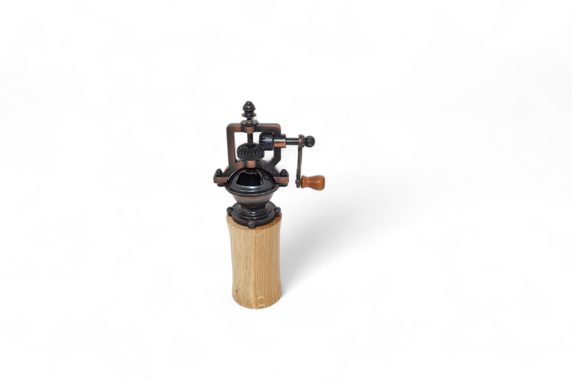 Holz Gewürzmühle mit Kurbel aus Eiche