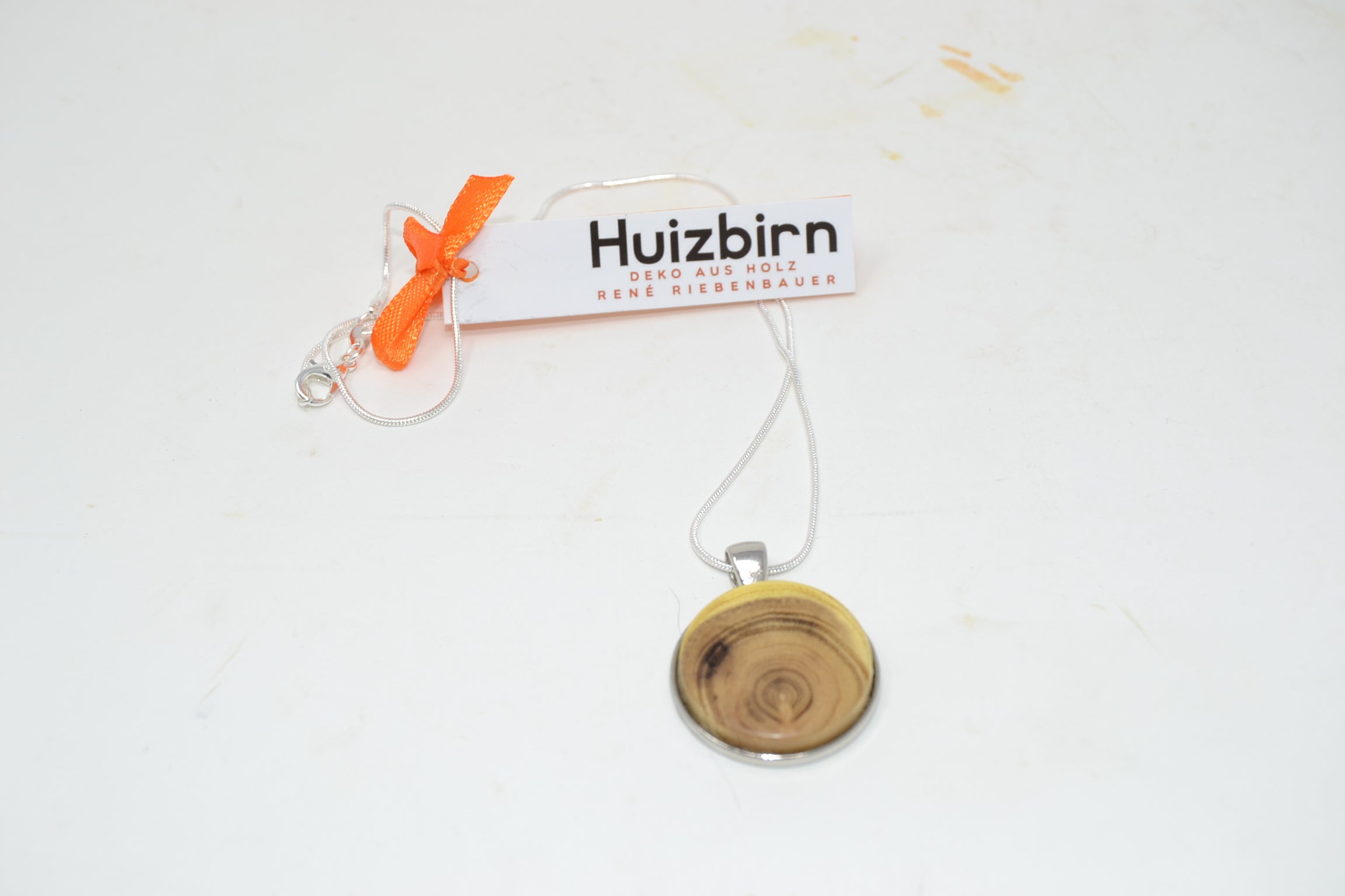 Holz Halskette aus Robinie