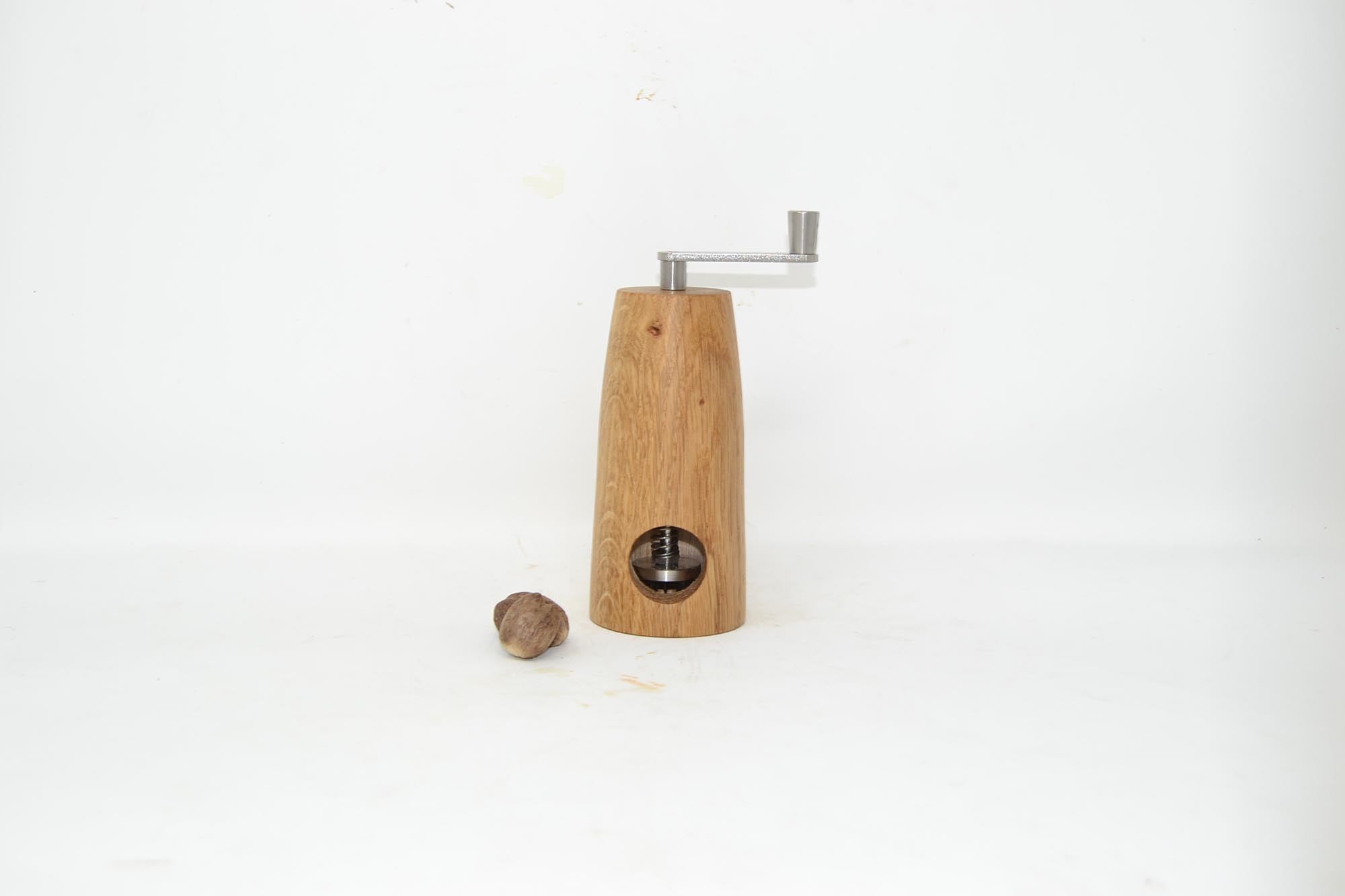 Holz Muskatmühle aus Eichenholz