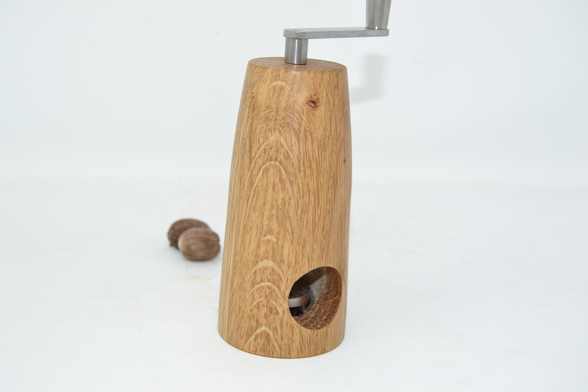 Holz Muskatmühle aus Eichenholz