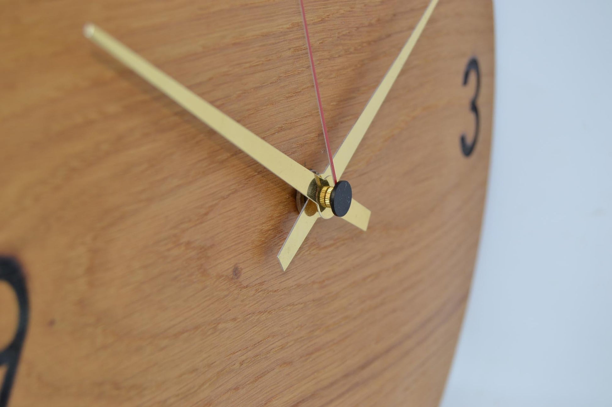 Holz Wanduhr aus Eichenholz