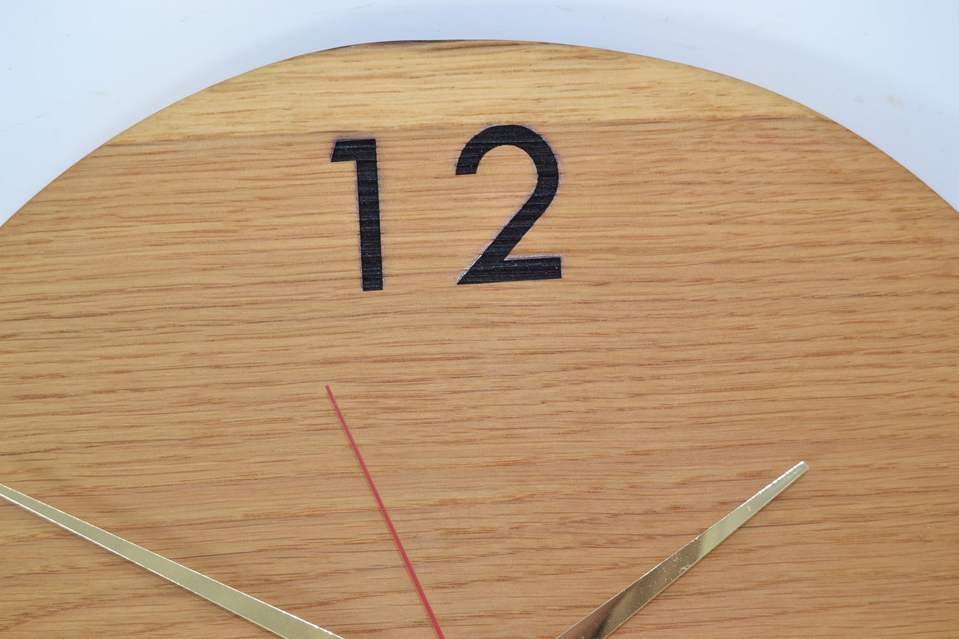 Holz Wanduhr aus Eichenholz