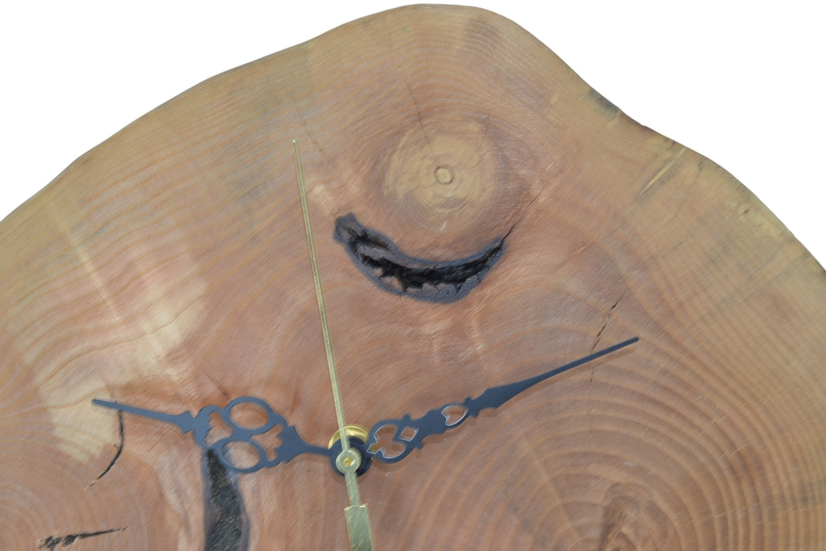 Einzigartige Holz Wanduhr aus Eschenholz