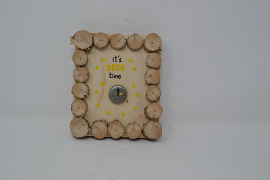 Holzbild "Beertime" aus Baumscheiben