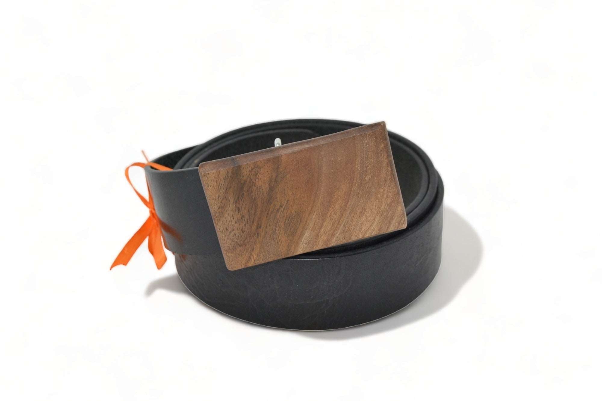 Holzgürtel aus Büffelleder & Walnussholz