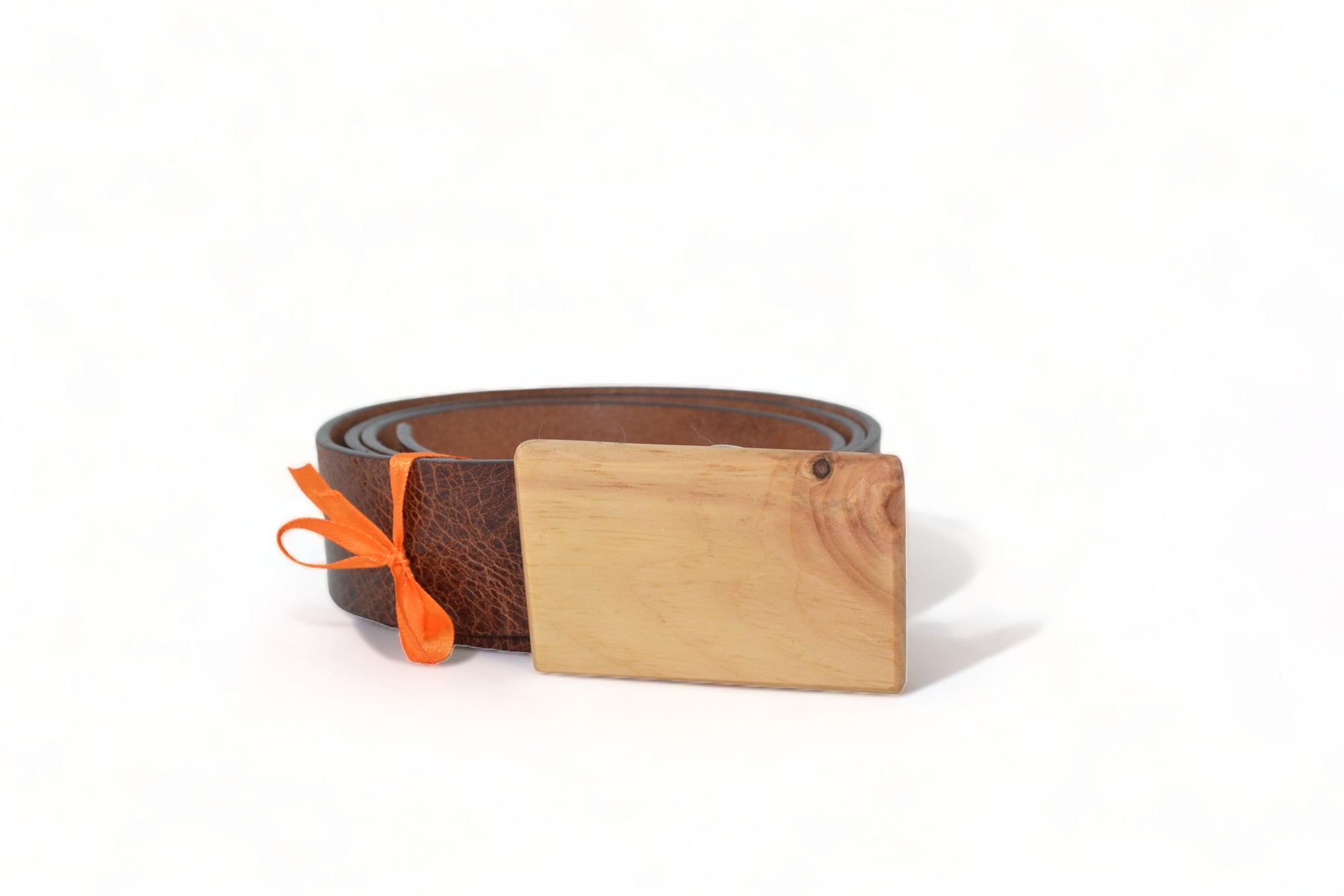 Holzgürtel aus Zirbenholz & Büffelleder