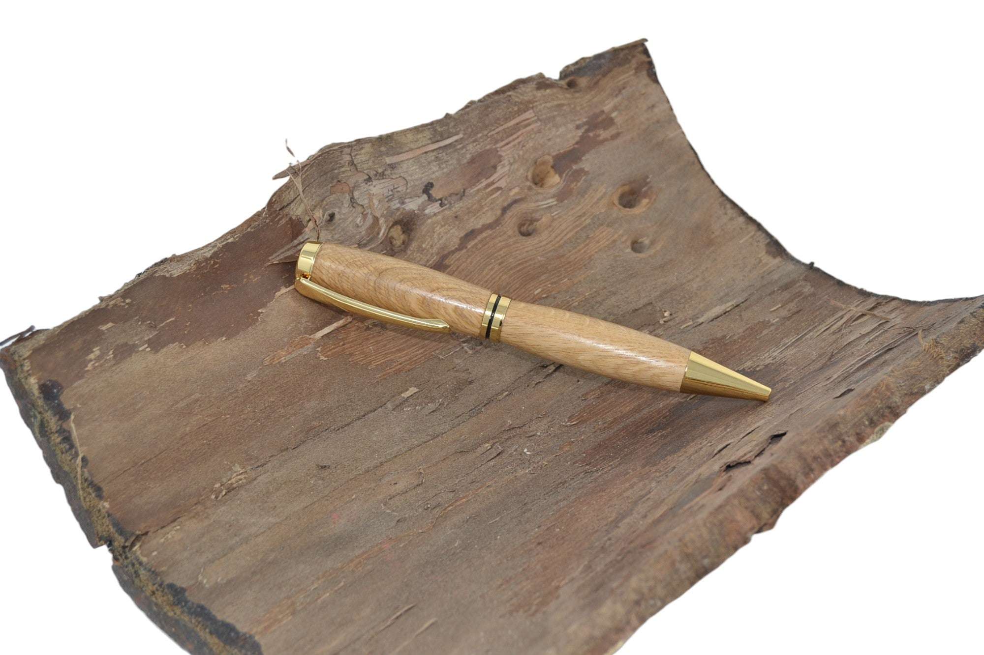 Personalisierbarer Holzkugelschreiber aus Eichenholz