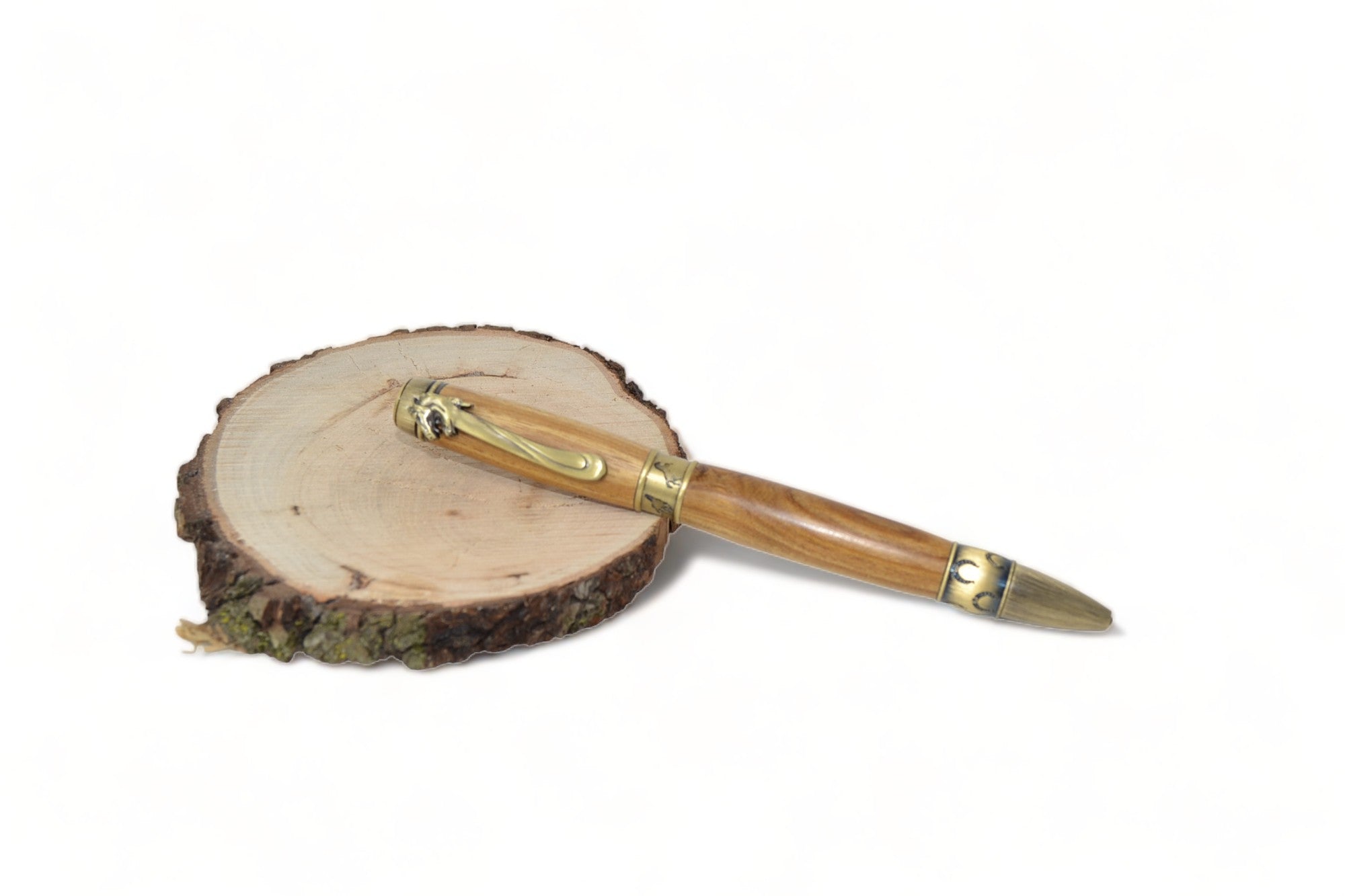 Holzkugelschreiber aus Goldregen mit Pferde-Applikation