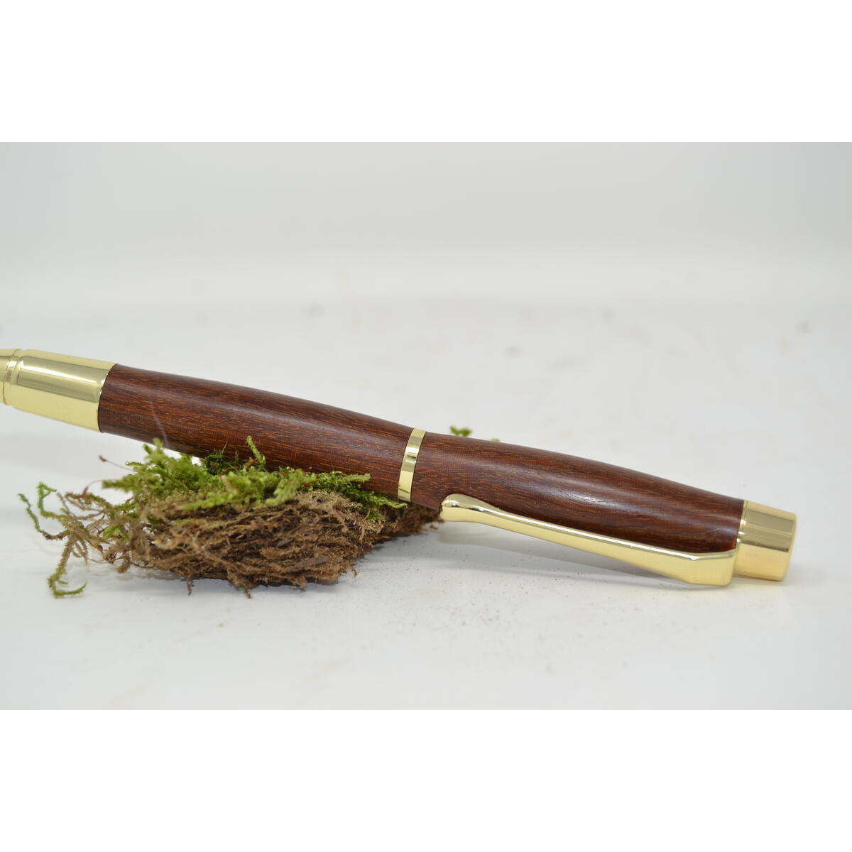 Holzkugelschreiber aus Schwarznussholz