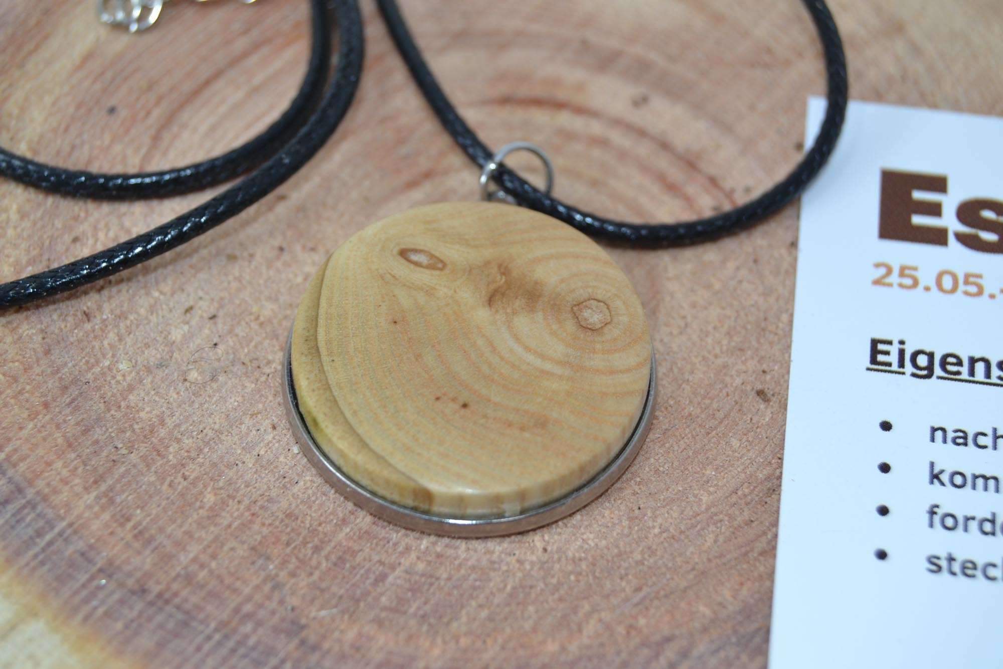 Holz Halskette "Lebensbaum Esche"