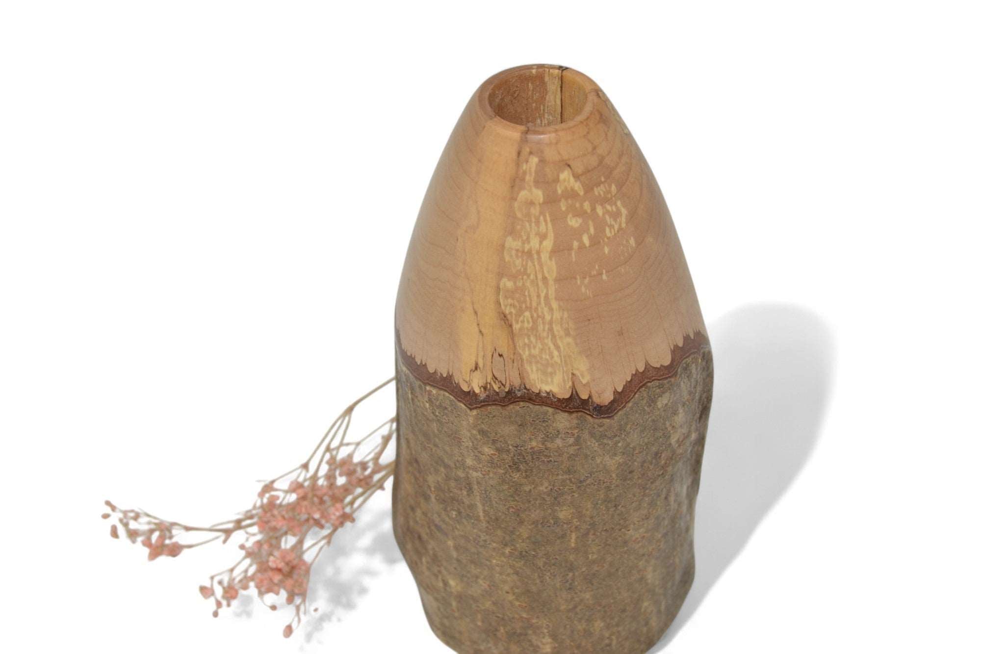 Holzvase aus Haselnuss Holz