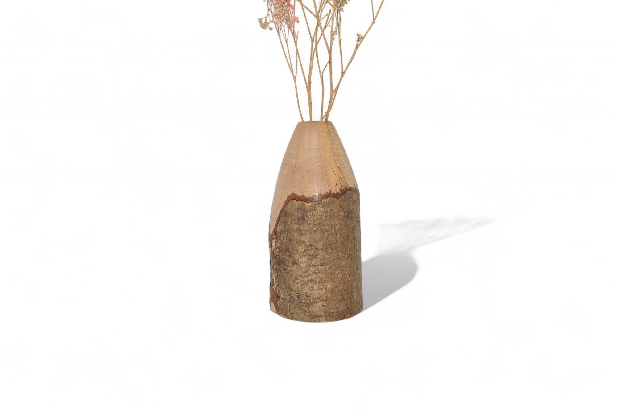 Holzvase aus Haselnuss Holz