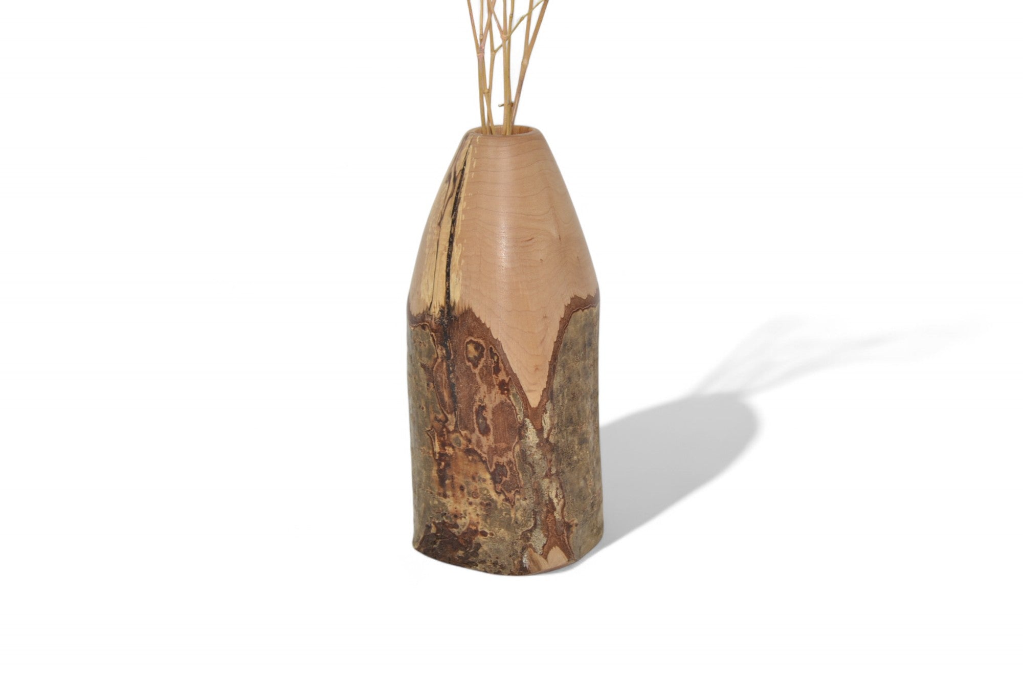 Holzvase aus Haselnuss Holz