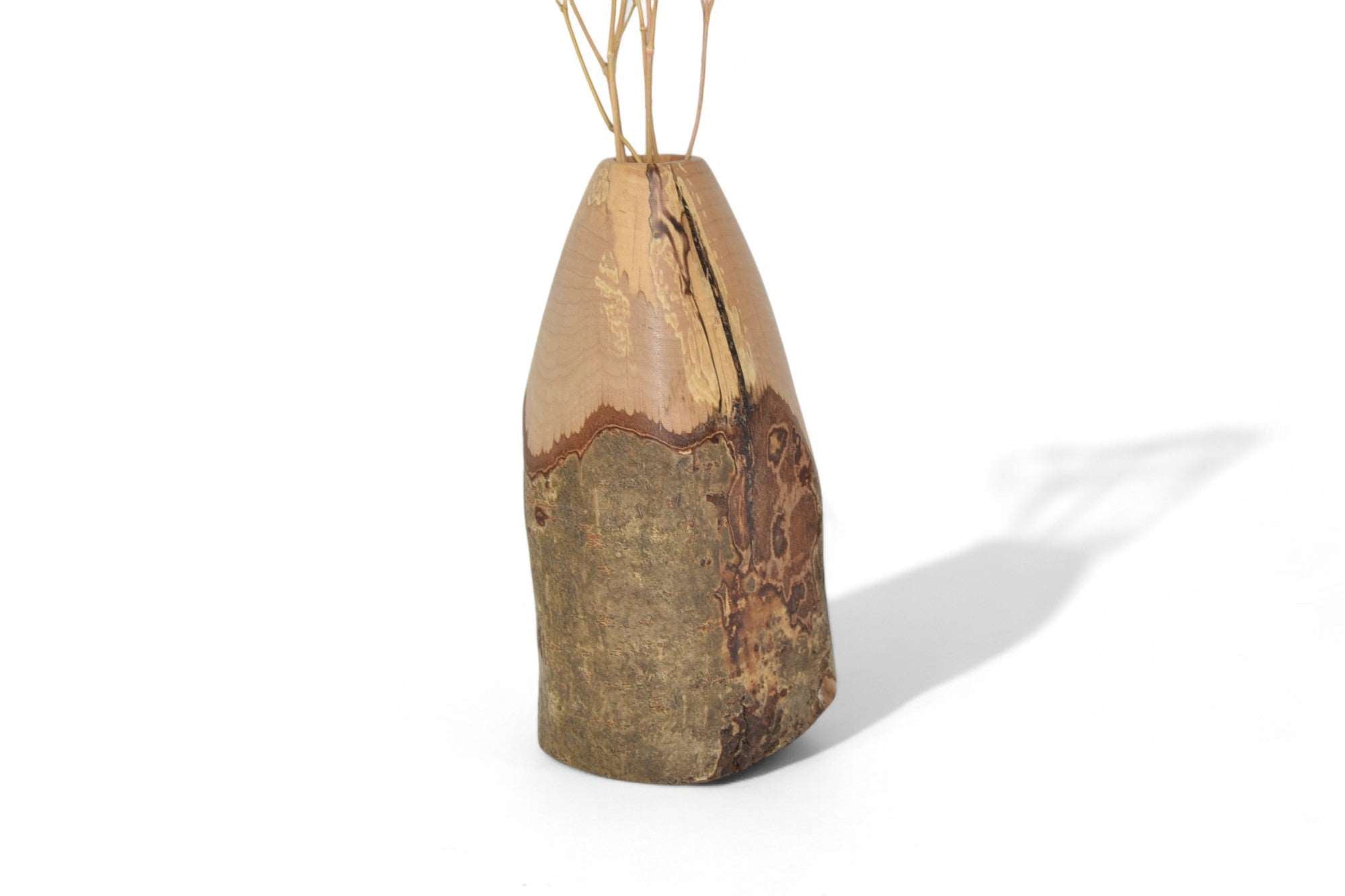 Holzvase aus Haselnuss Holz