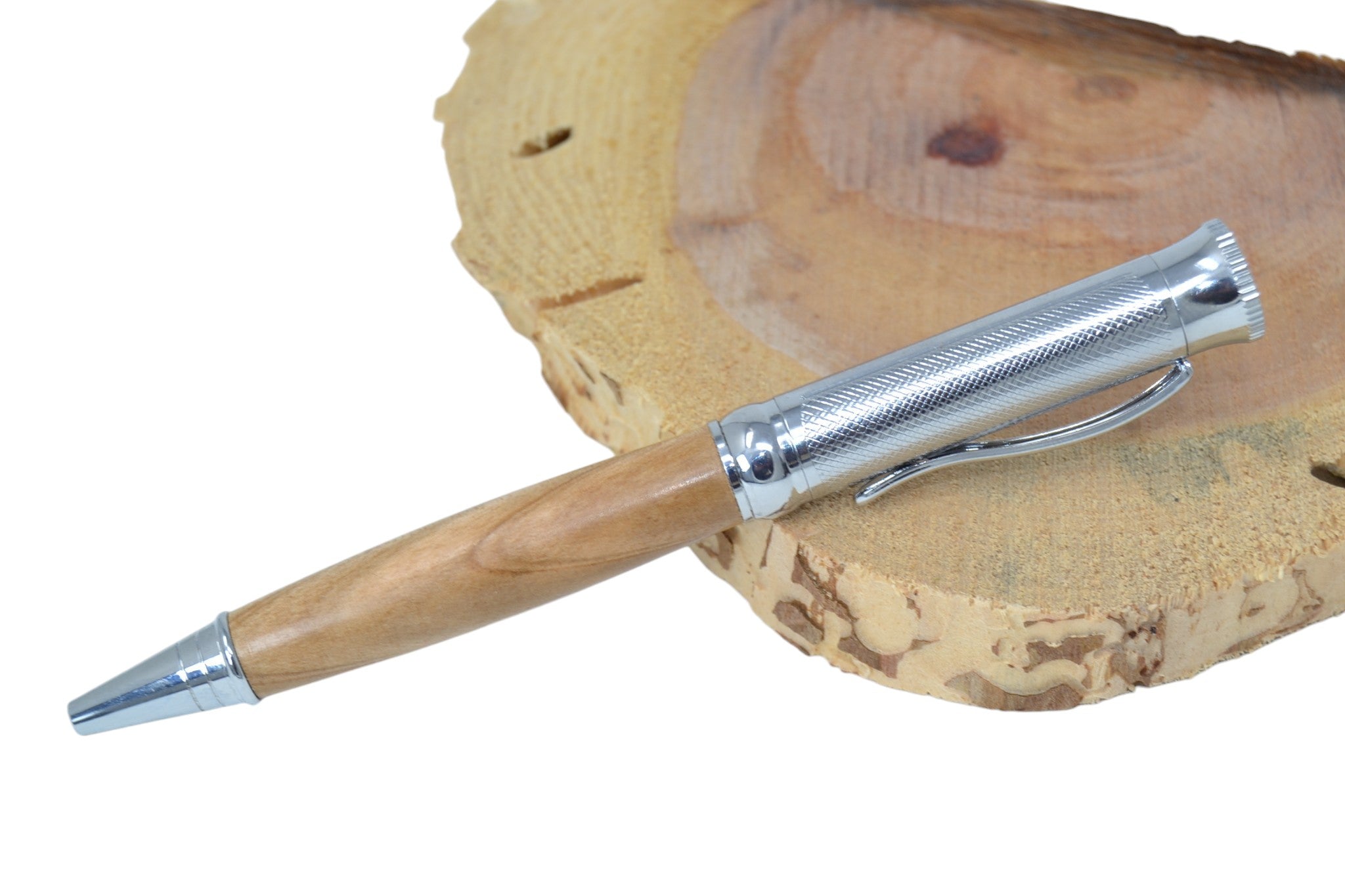 Holzkugelschreiber aus Wildkirsche