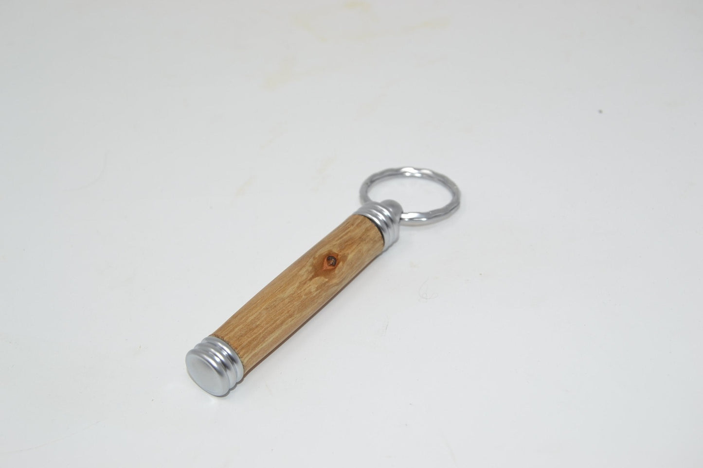 Gedrechselter Holz Schlüsselanhänger aus Erlenholz