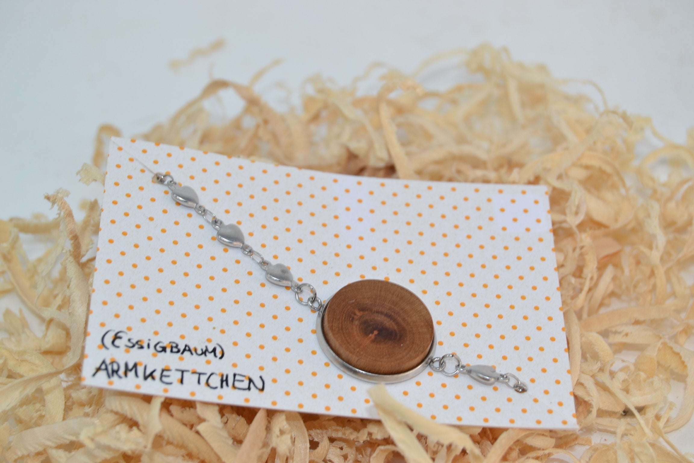 Armband aus Essigbaum