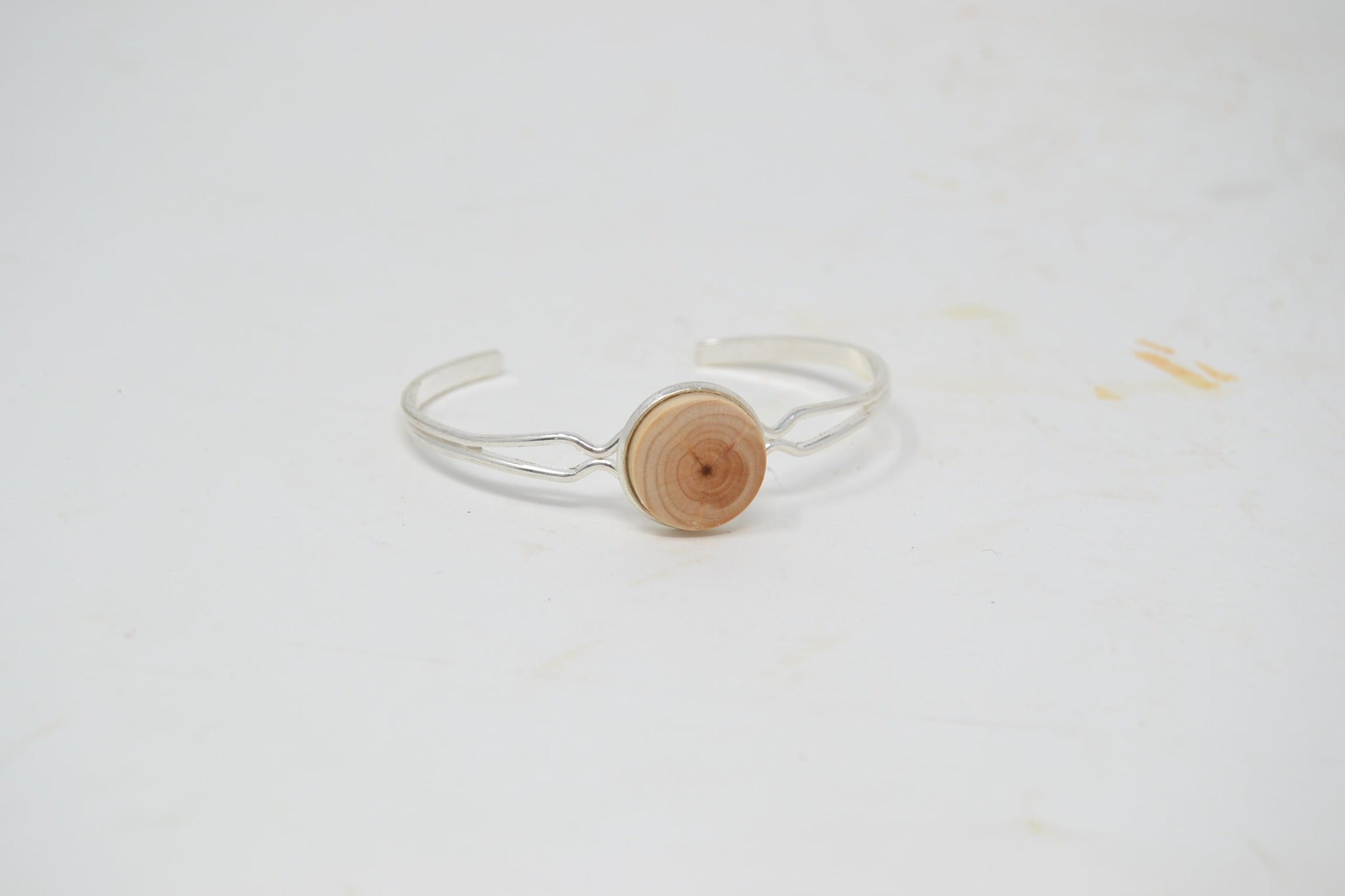 Holz Armreif aus Zedernholz