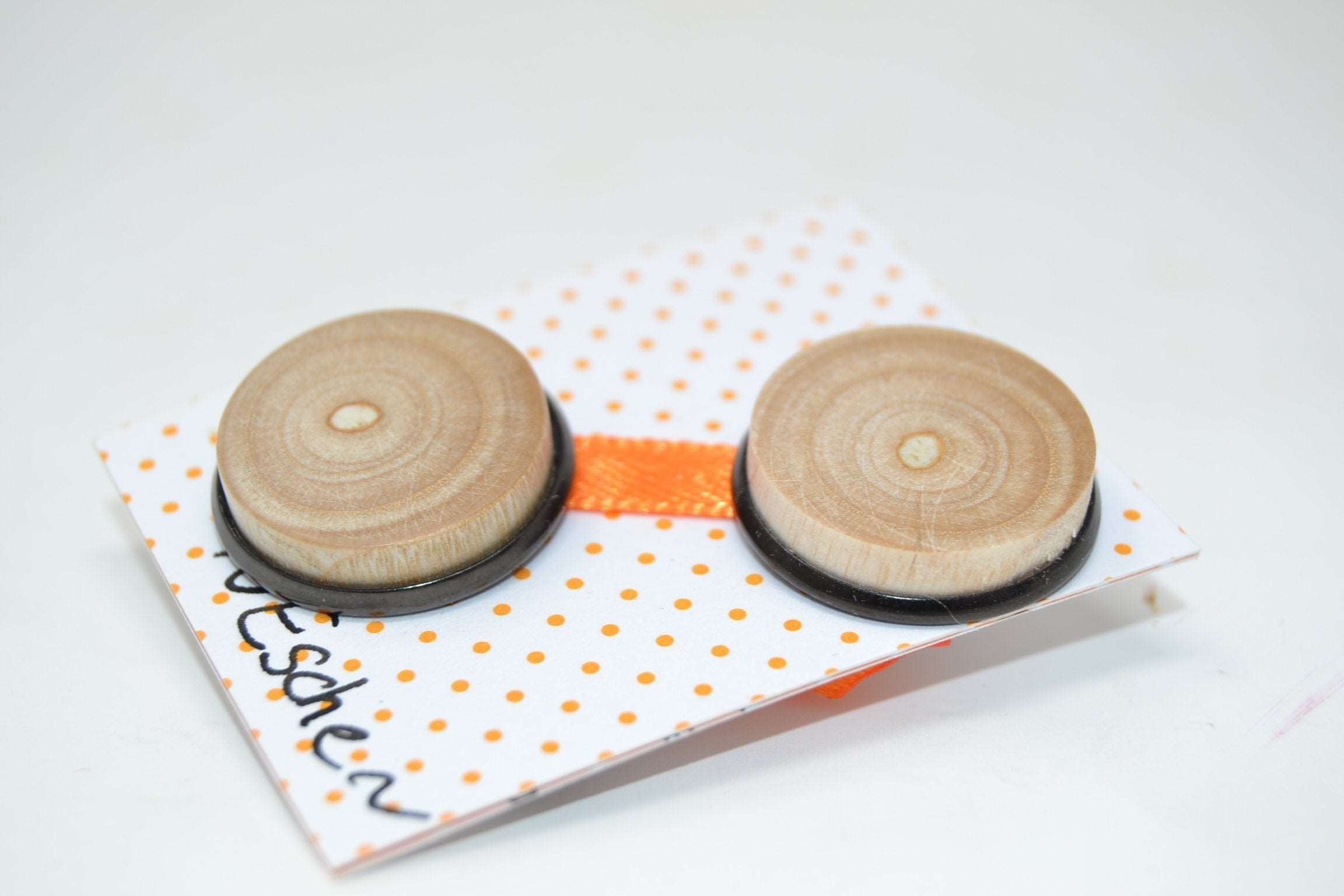 Holz Ohrstecker Esche 2 cm gun metallic Handarbeit