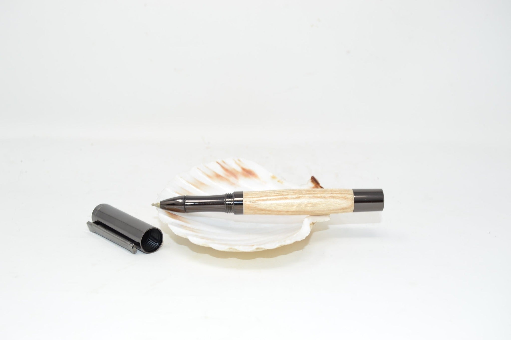 Holz Rollerpen mit Schraubkappe aus Eschenholz