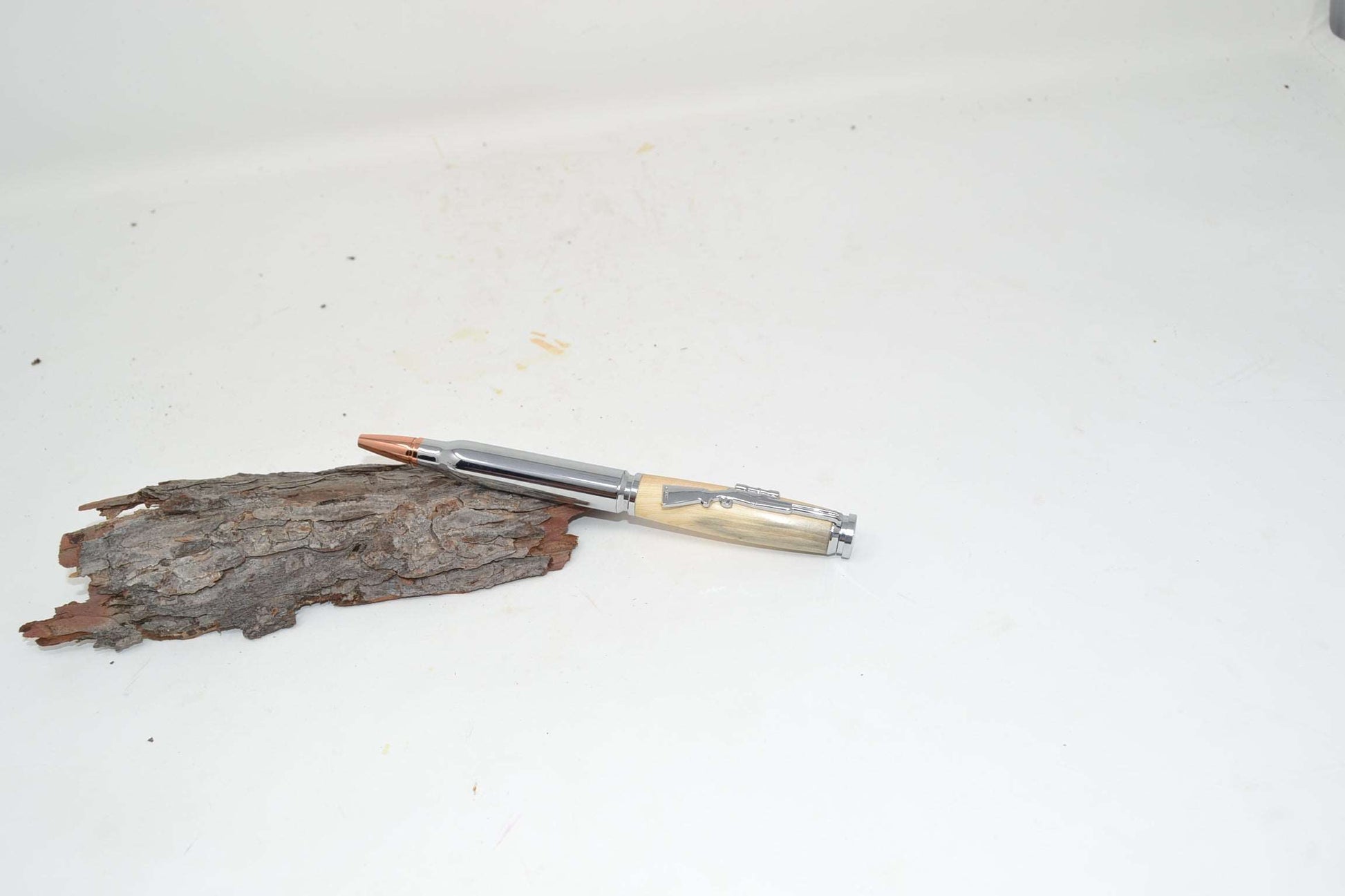 Holz Drehkugelschreiber Wacholder Jäger Gewehr handmade