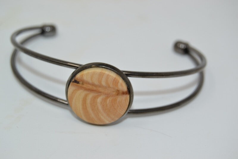 Holz Armreif aus Wacholder