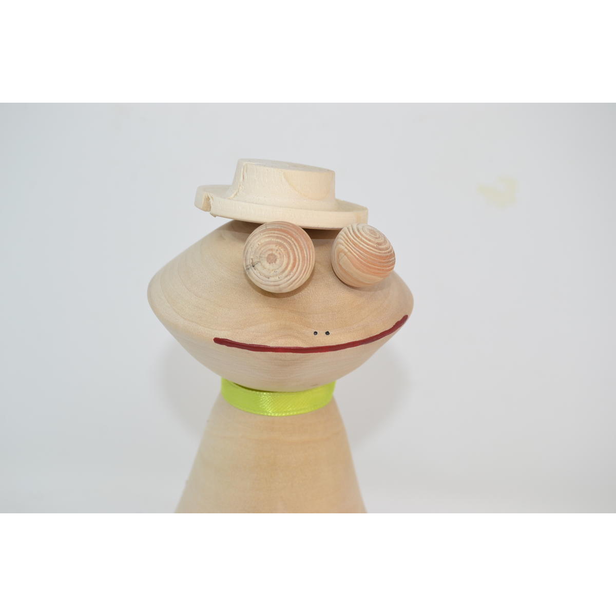 gedrechselte Holzfigur "Frosch"