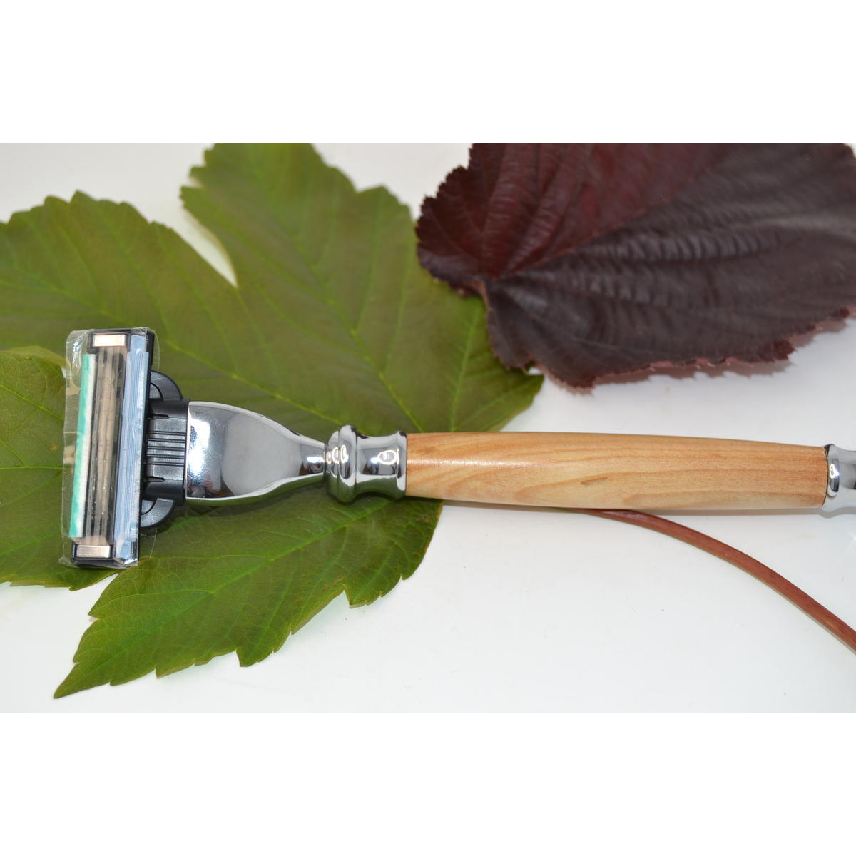 Holz Nassrasierer aus Wildkirschenholz
