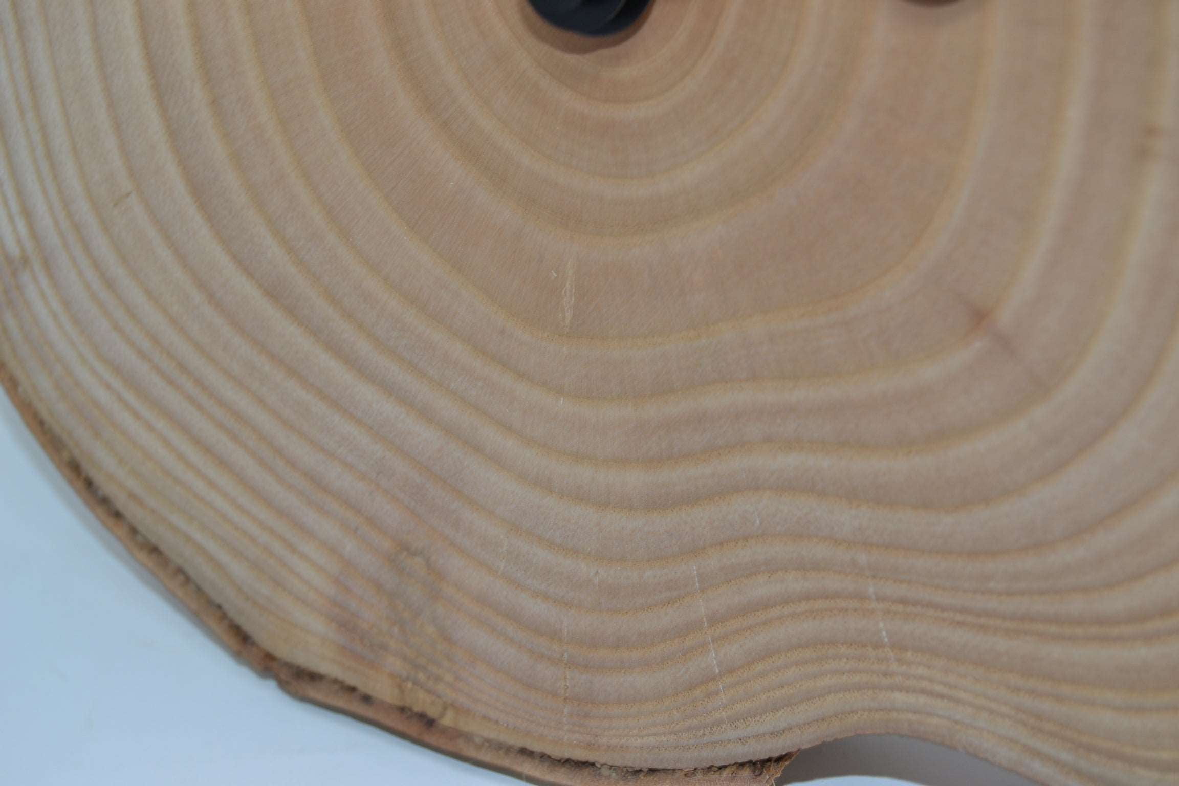 Holz Wanduhr 28x24cm aus Eschenholz Unikat Handarbeit