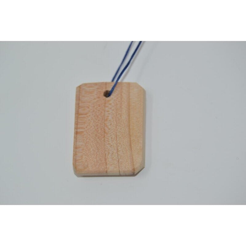 Holzanhänger aus Zedernholz