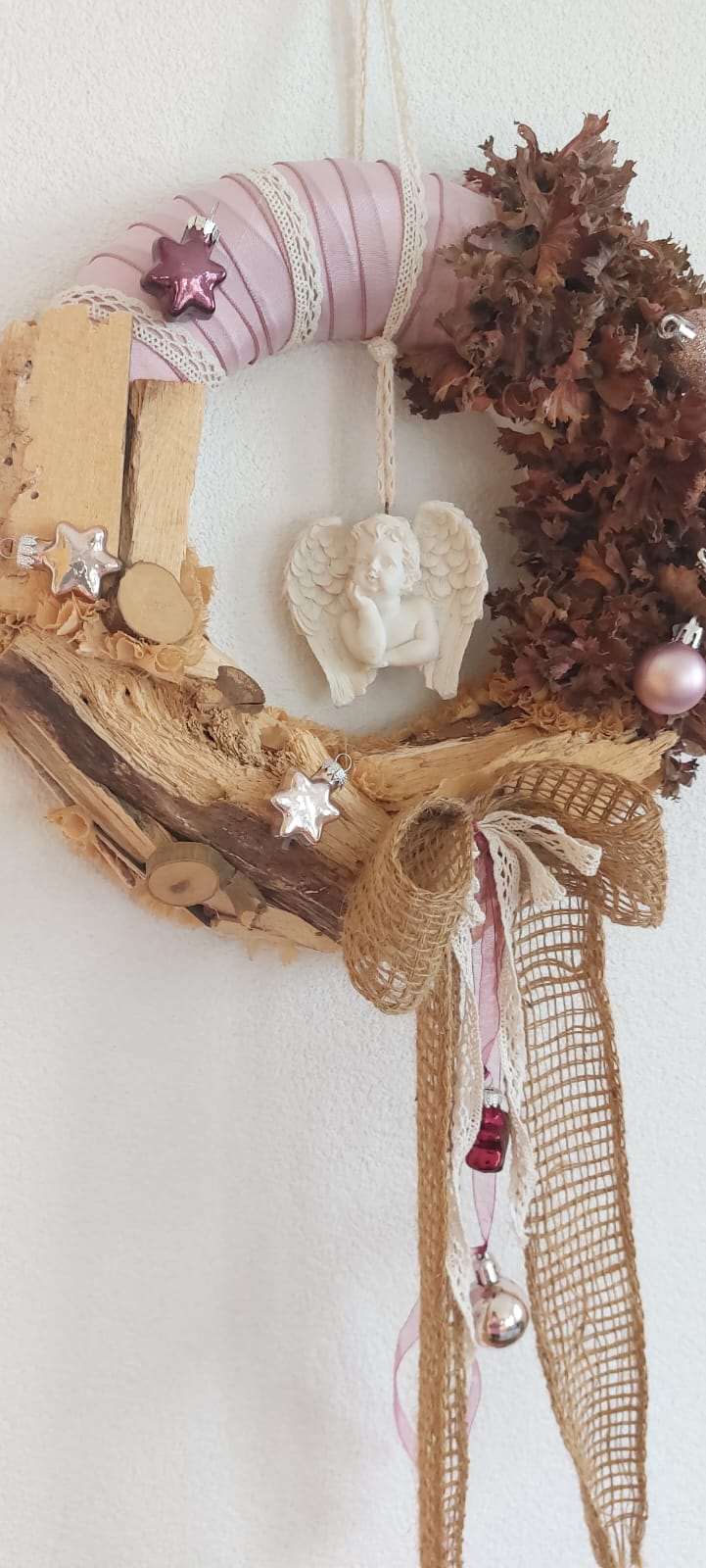 Handgefertigter Weihnachtstürkranz