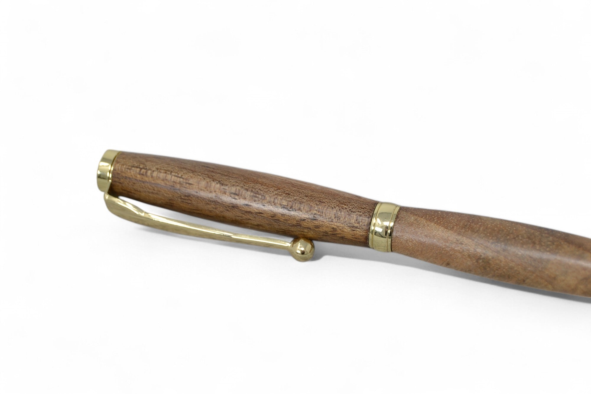 Gedrechselter Kugelschreiber aus Walnuss