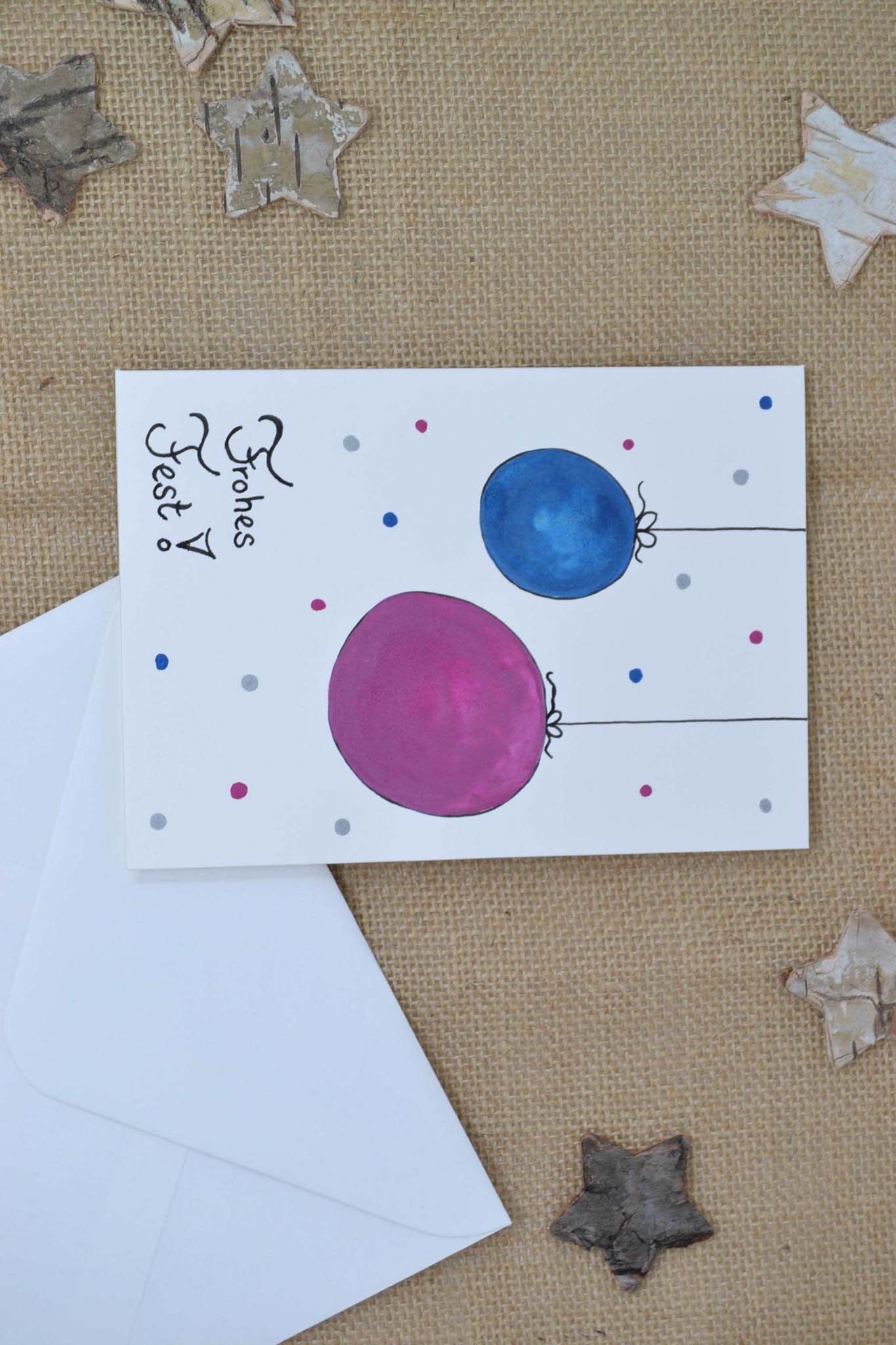 Weihnachtskarte mit Motiv Christbaumkugeln