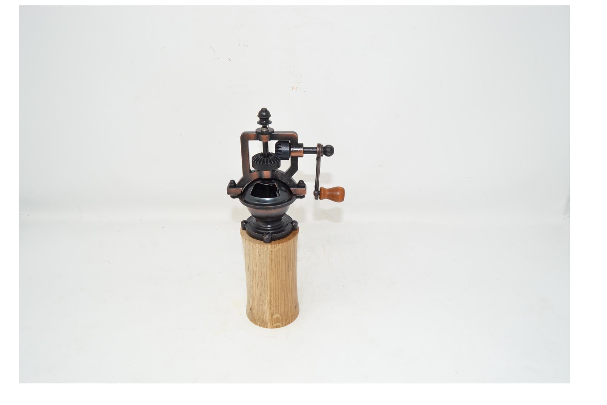 Holz Gewürzmühle aus Eichenholz mit Kurbel