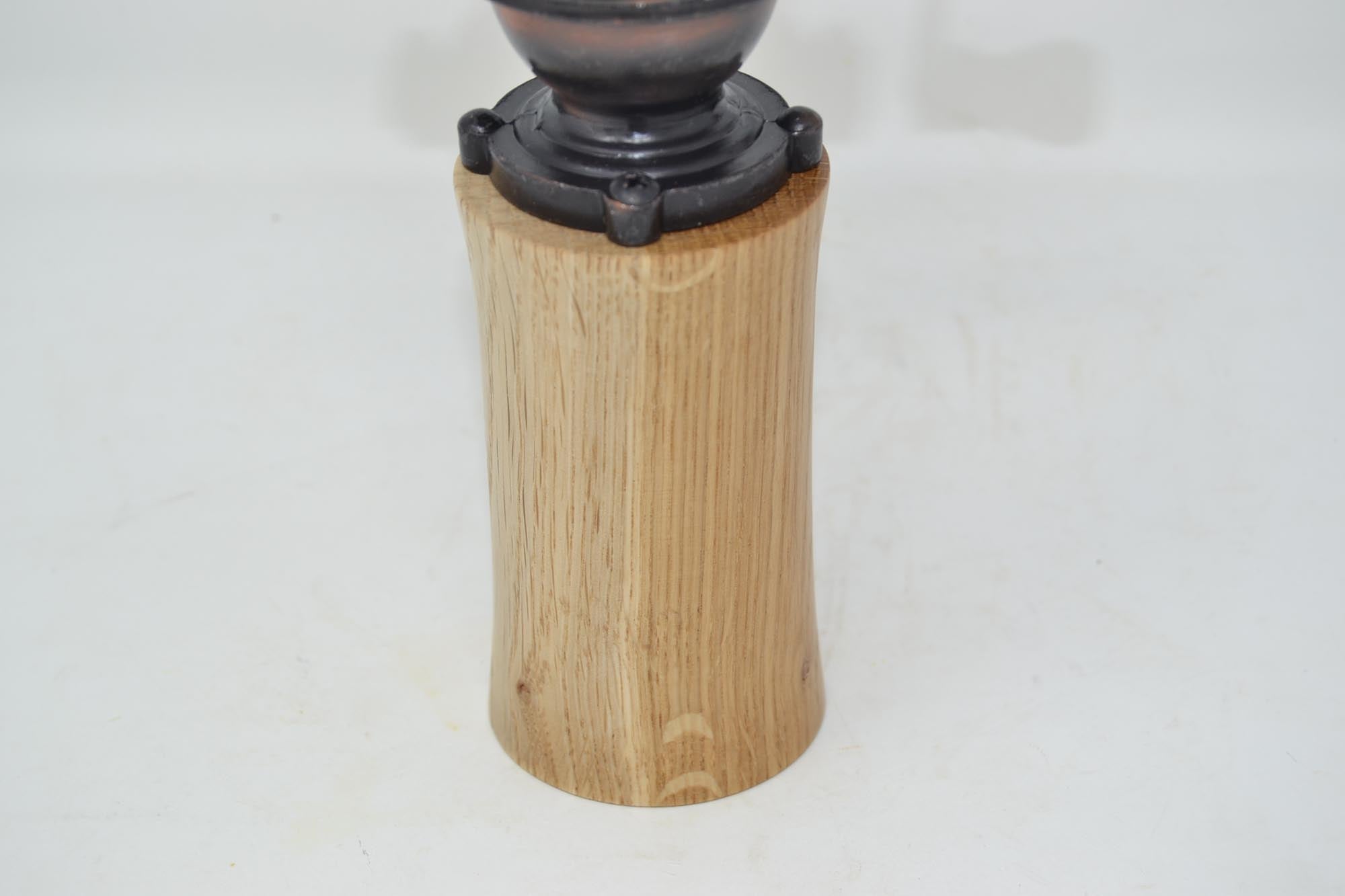 Holz Gewürzmühle aus Eichenholz mit Kurbel