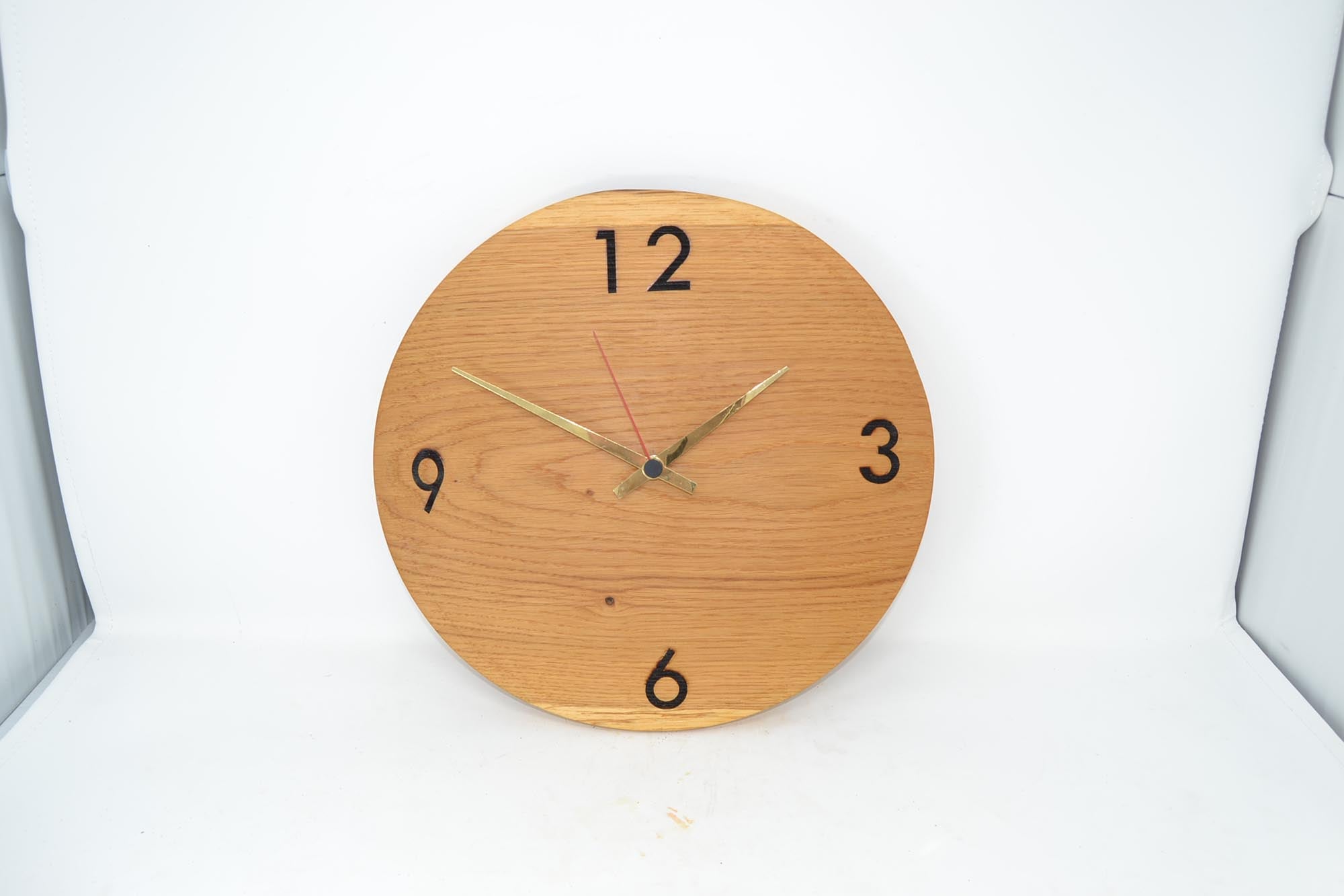 Holz Wanduhr aus Eichenholz