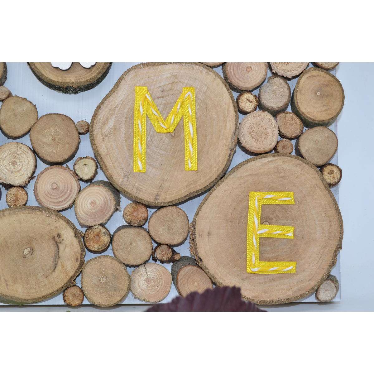 Holzbild "Home" Detailaufnahme