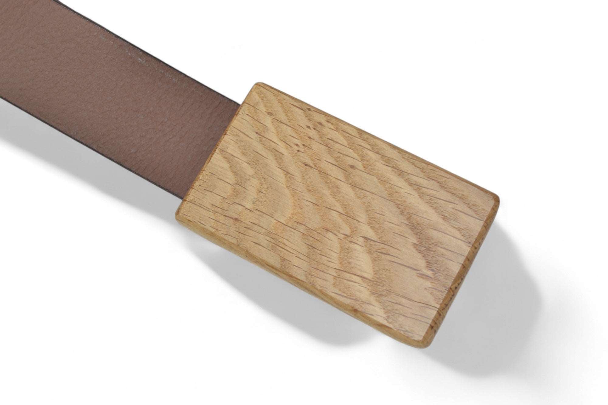 Holzgürtel aus Büffelleder mit Gürtelschnalle aus Eiche